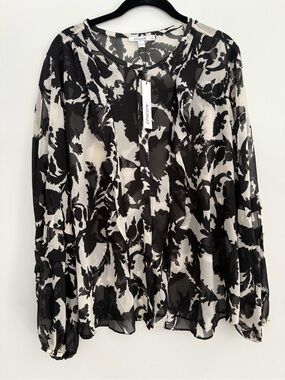 Chico's Paisley Ruffle Crinkle  Blouse